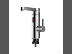 Keran Listrik Air Panas Instan Layar LED 3300W